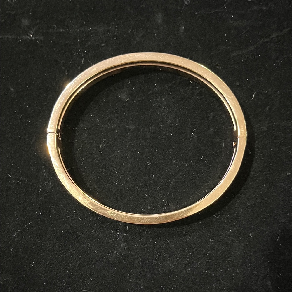 1622 Michael Kors Gold Hinge Bangle with Crystal Detailing - Picture 2 of 7